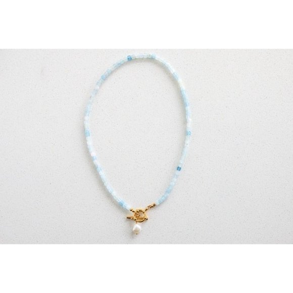 Aquamarine Gemstone Necklace with gold toggle clasp and removeable baroque pearl - Picture 5 of 14